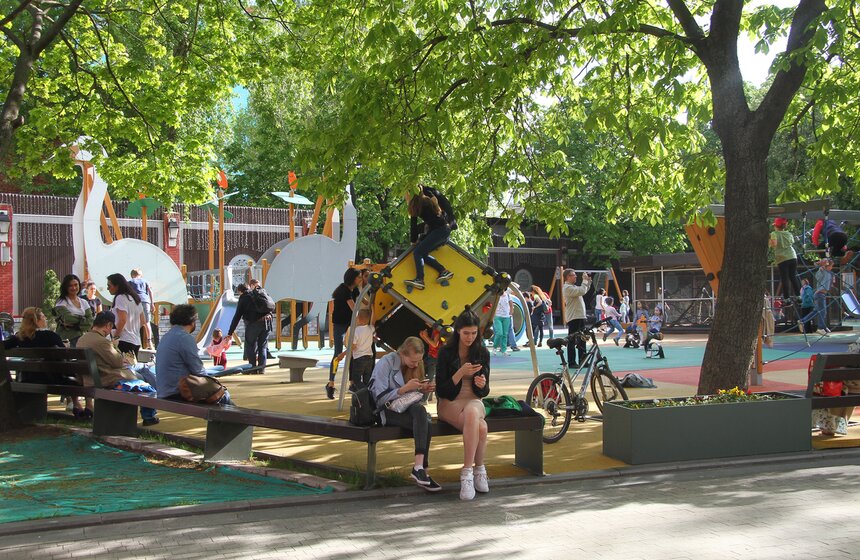 Акция "Ночь музеев" стартовала в саду "Эрмитаж" 2 фото