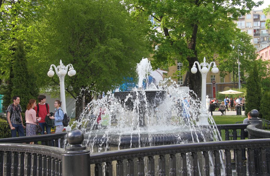 Акция "Ночь музеев" стартовала в саду "Эрмитаж" 8 фото