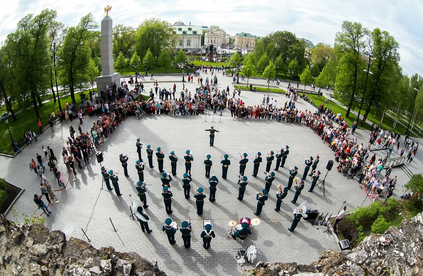 Военные оркестры в парках. Фото 23 фото