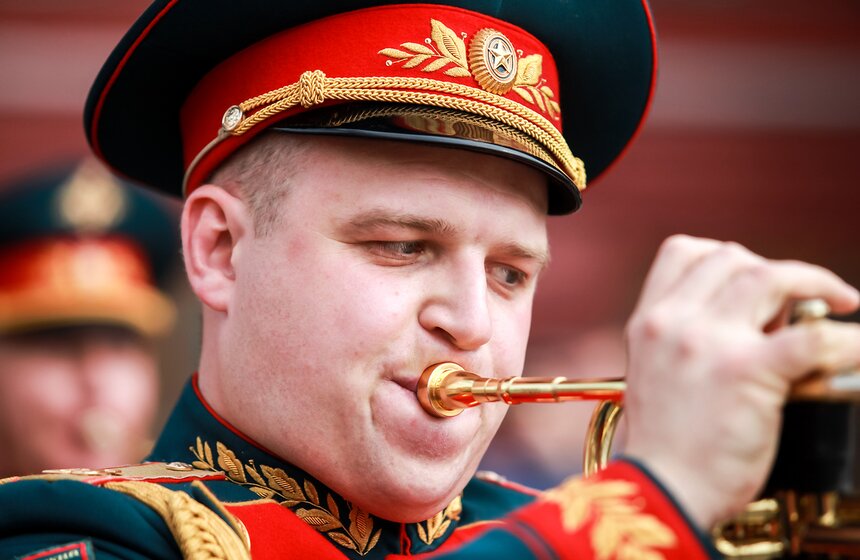 Военные оркестры в парках. Фото 12 фото