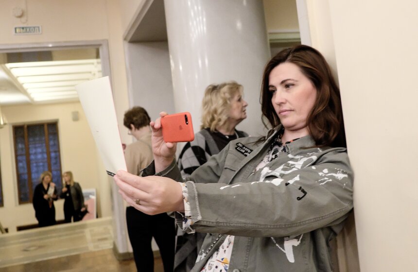 Спектакль "Черт, Солдат и Скрипка" с Познером и Макаревичем 8 фото