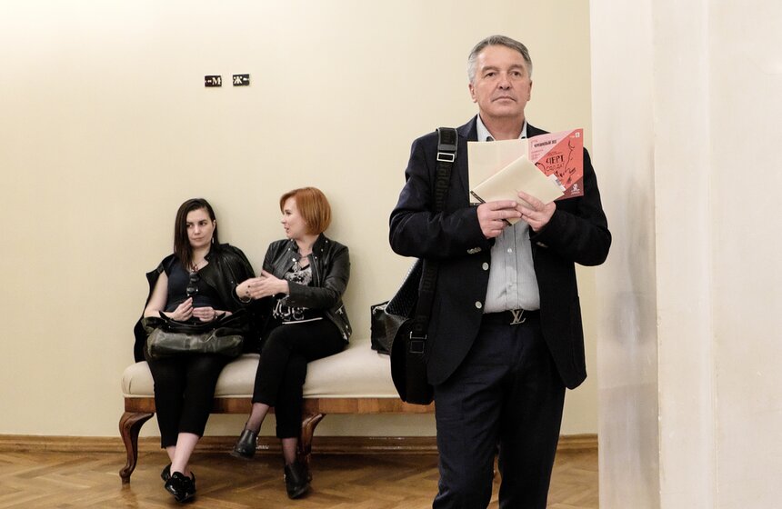 Спектакль "Черт, Солдат и Скрипка" с Познером и Макаревичем 7 фото