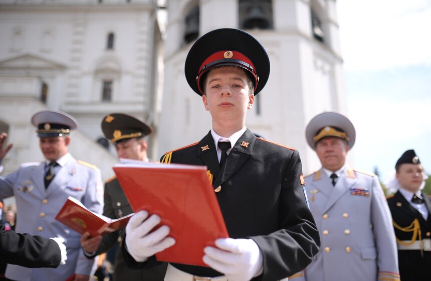 Торжественная церемония посвящения в кадеты 18 фото