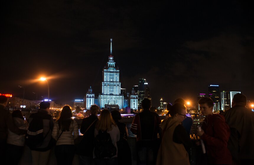 Проекционное шоу в честь юбилея гостиницы "Украина" 14 фото