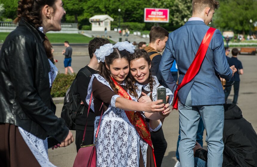 Последний звонок в столице 24 фото