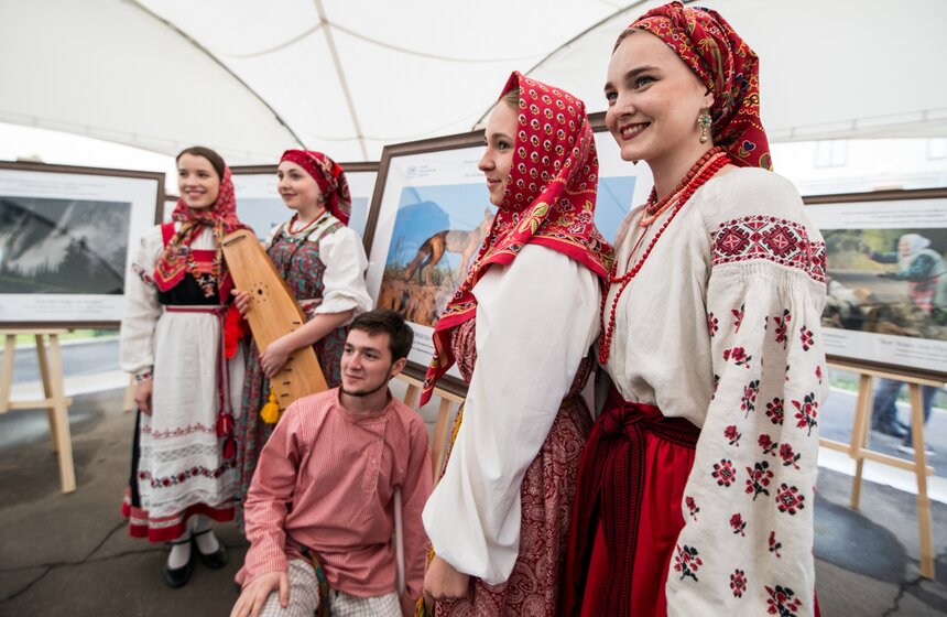 Выставка РГО "Самая красивая страна" 5 фото