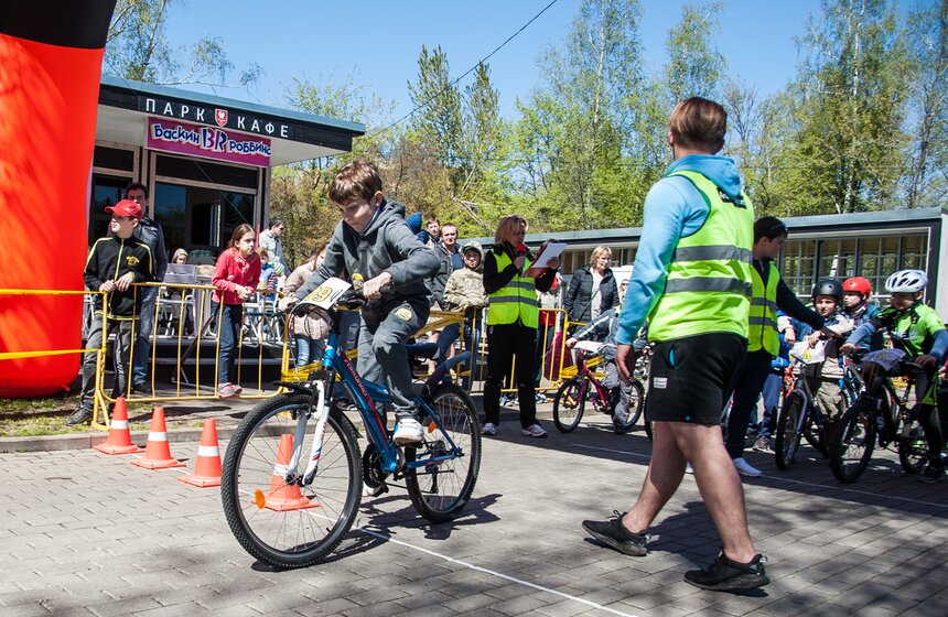 Велопробег "Спасибо за то, что мы живы!" прошел в Измайлове 10 фото