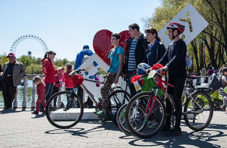 Велопробег "Спасибо за то, что мы живы!" прошел в Измайлове 18 фото