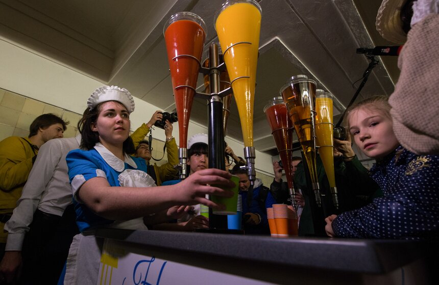 Как прошла историческая реконструкция дня открытия метро. Фото 22 фото