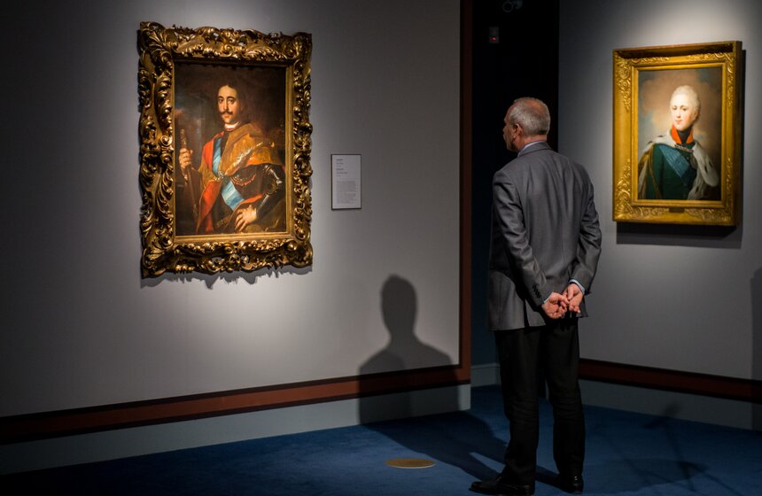 Выставка "История в лицах" в "Центре искусств. Москва" 3 фото