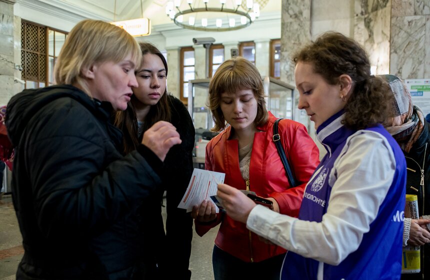 Акция "Узнай свое давление" в метро 16 фото