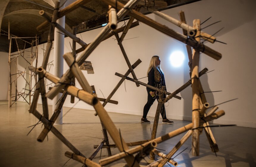 Выставка Urban Fauna Lab на "Винзаводе" 10 фото