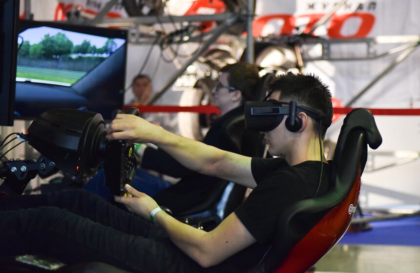 Первая российская выставка гоночной индустрии Motorsport Expo 16 фото