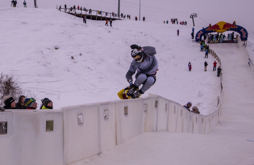 Состоялся этап Кубка мира по скоростному спуску на коньках 2 фото