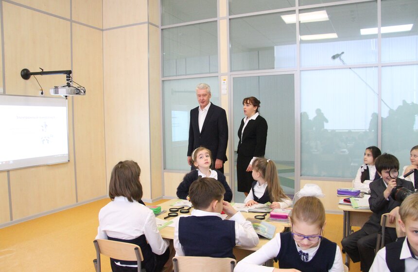 Сергей Собянин осмотрел новый ЖК "Вершинино" 13 фото