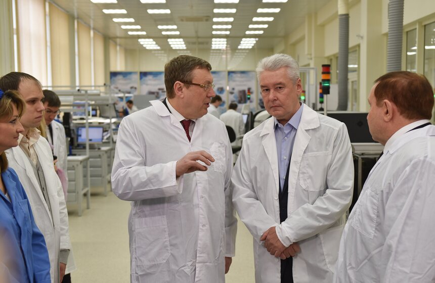 Собянин: мы активно поддерживаем московские предприятия 14 фото