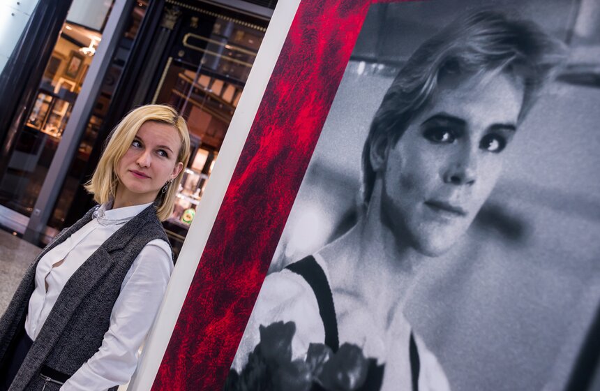 Выставка "Fifty five" посвящена юбилею артиста Андриса Лиепы 19 фото