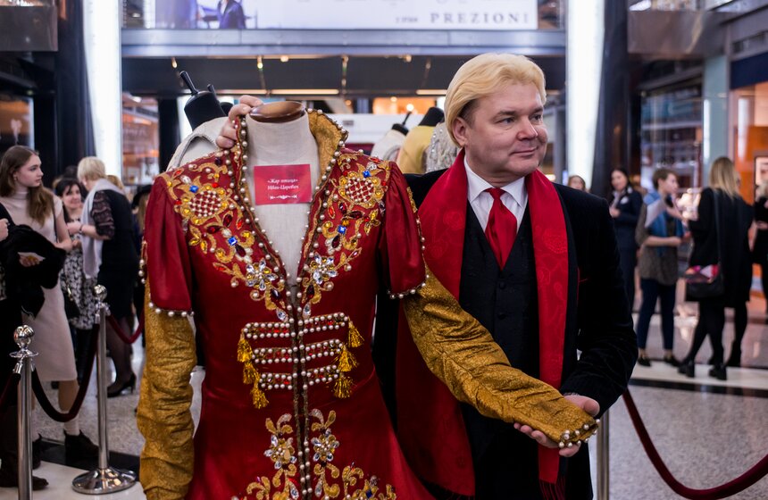 Выставка "Fifty five" посвящена юбилею артиста Андриса Лиепы 7 фото