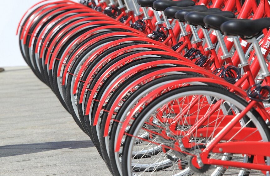 Сергей Собянин осмотрел станцию велопроката в центре Москвы 3 фото