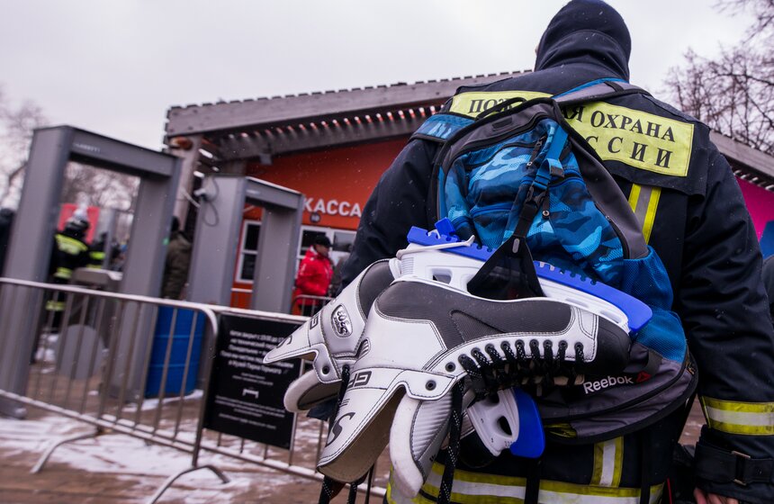 Пожарно-спасательный флешмоб прошел в парке Горького 1 фото