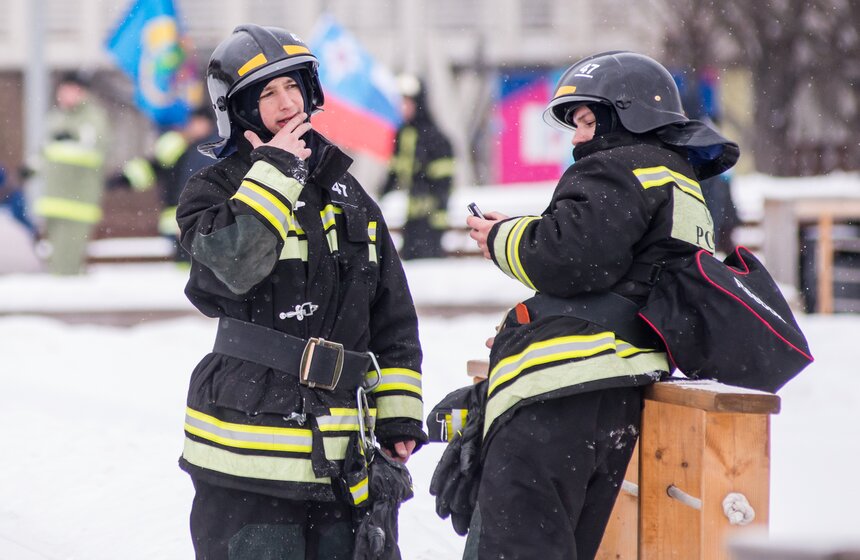 Пожарно-спасательный флешмоб прошел в парке Горького 10 фото