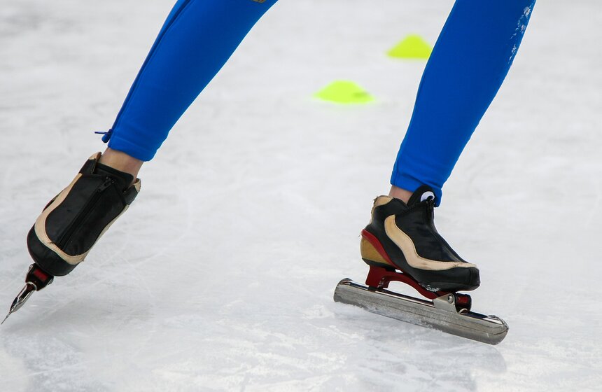 Занятия конькобежным спортом в парке Горького. Фоторепортаж 6 фото