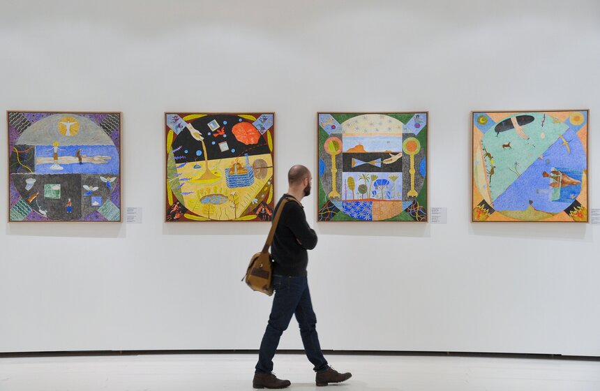 Выставки "Наив…но" и "Сотворение мира". Фоторепортаж 27 фото