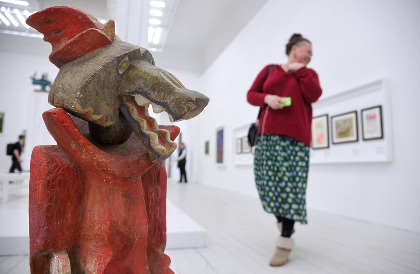 Выставки "Наив…но" и "Сотворение мира". Фоторепортаж 5 фото