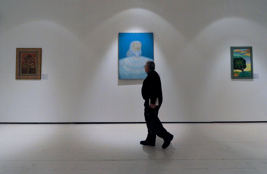 Выставки "Наив…но" и "Сотворение мира". Фоторепортаж 9 фото