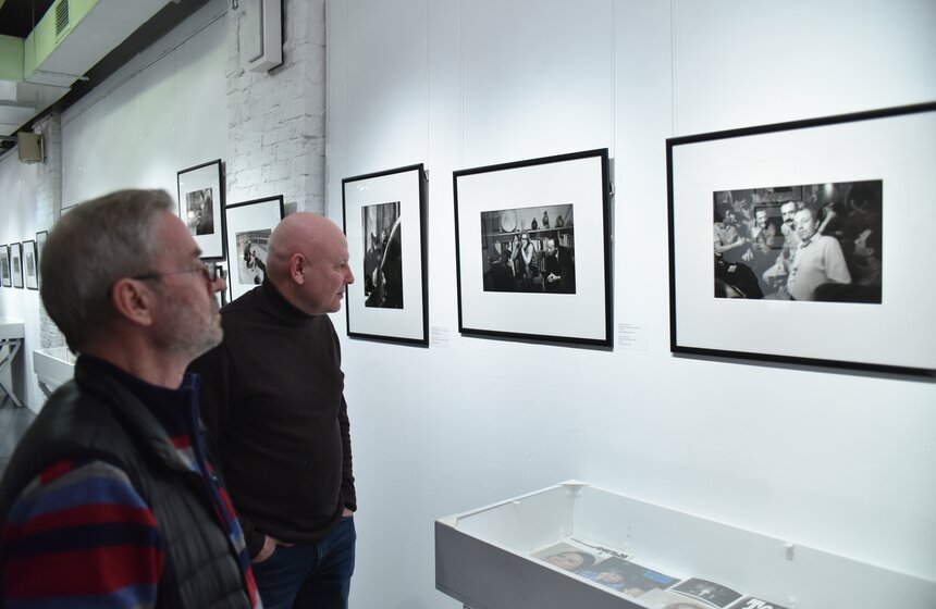 Вернисаж выставки Игоря Гневашева 23 фото