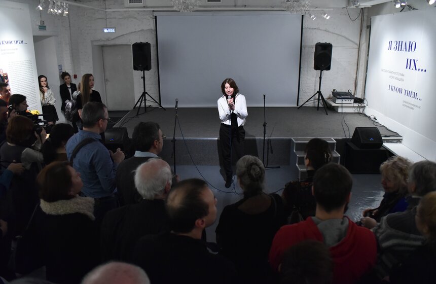 Вернисаж выставки Игоря Гневашева 14 фото