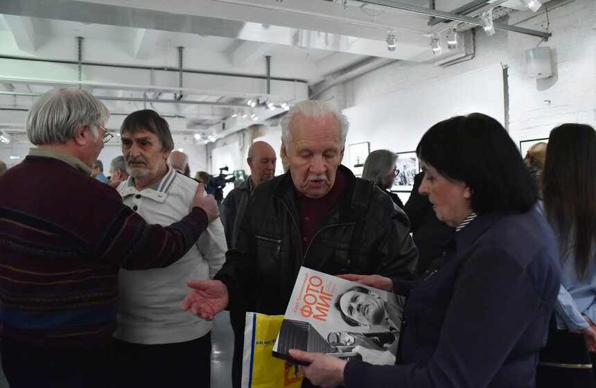 Вернисаж выставки Игоря Гневашева 10 фото