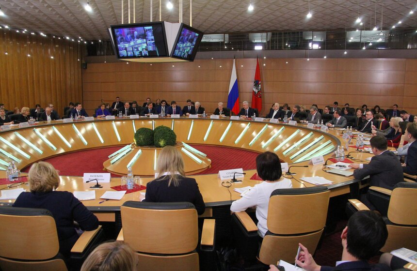 Собянин: улучшились основные базовые показатели образования 22 фото