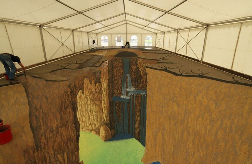 "Изумрудная пещера" уличного художника Эдгара Мюллера 6 фото