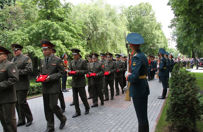 Похороны маршала Куликова 4 фото