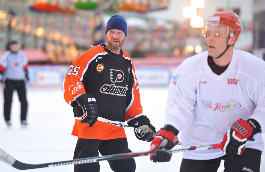 Товарищеский матч спортсменов НХЛ и российских звезд 10 фото