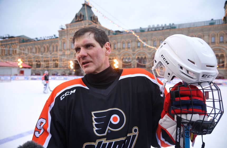 Товарищеский матч спортсменов НХЛ и российских звезд 18 фото