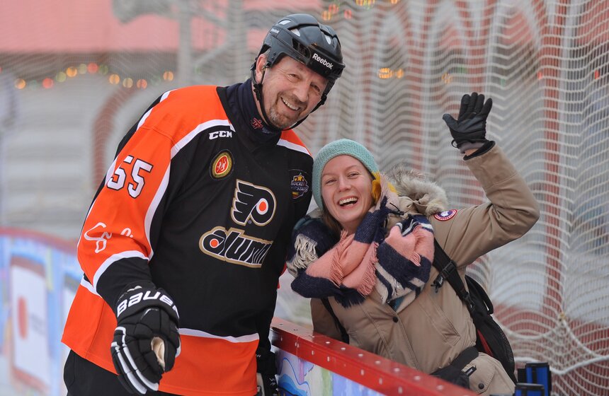 Товарищеский матч спортсменов НХЛ и российских звезд 13 фото