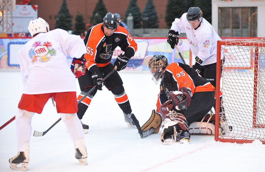 Товарищеский матч спортсменов НХЛ и российских звезд 12 фото