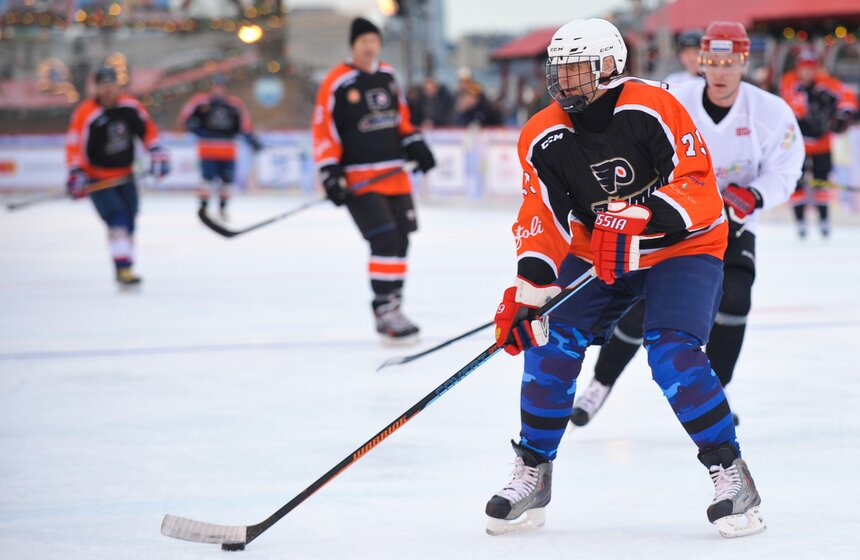 Товарищеский матч спортсменов НХЛ и российских звезд 7 фото