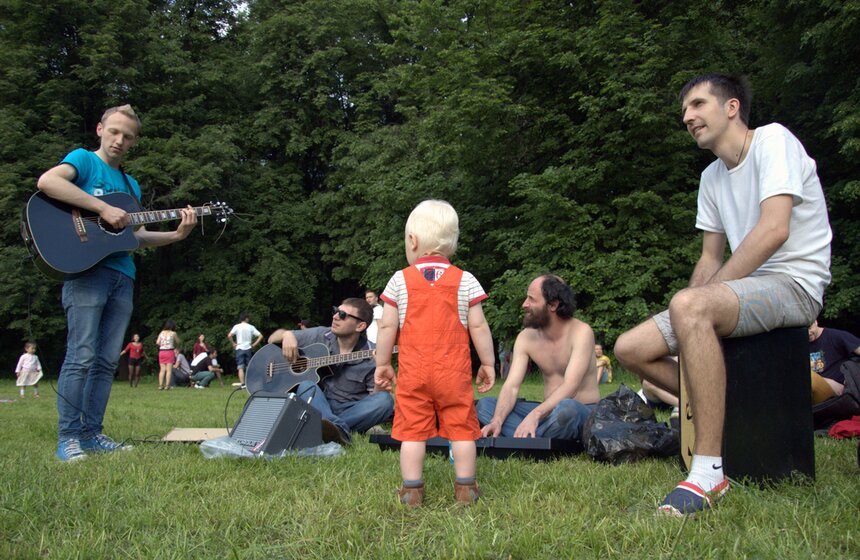 В Царицыно прошел традиционный хиппятник 19 фото