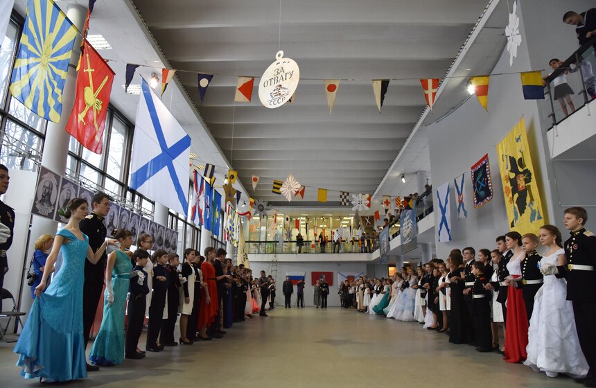 Бал юных моряков прошел в Московском Дворце пионеров 25 фото