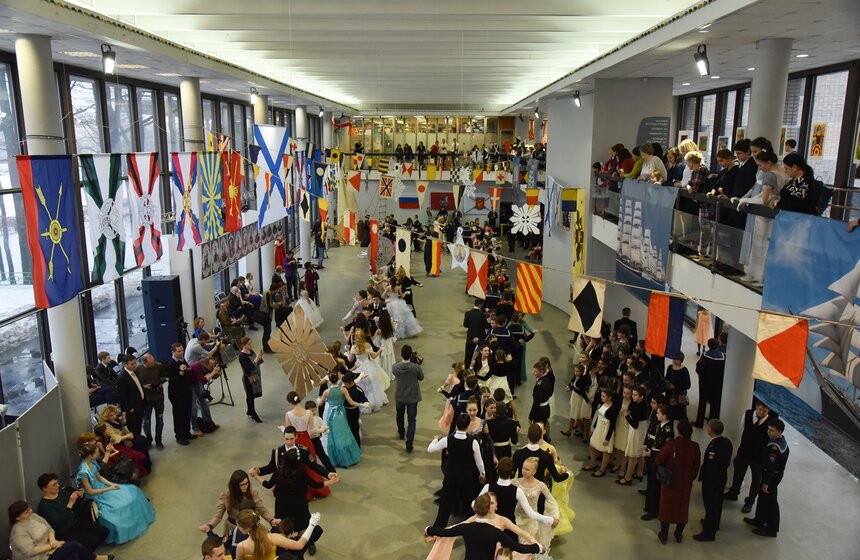 Бал юных моряков прошел в Московском Дворце пионеров 29 фото