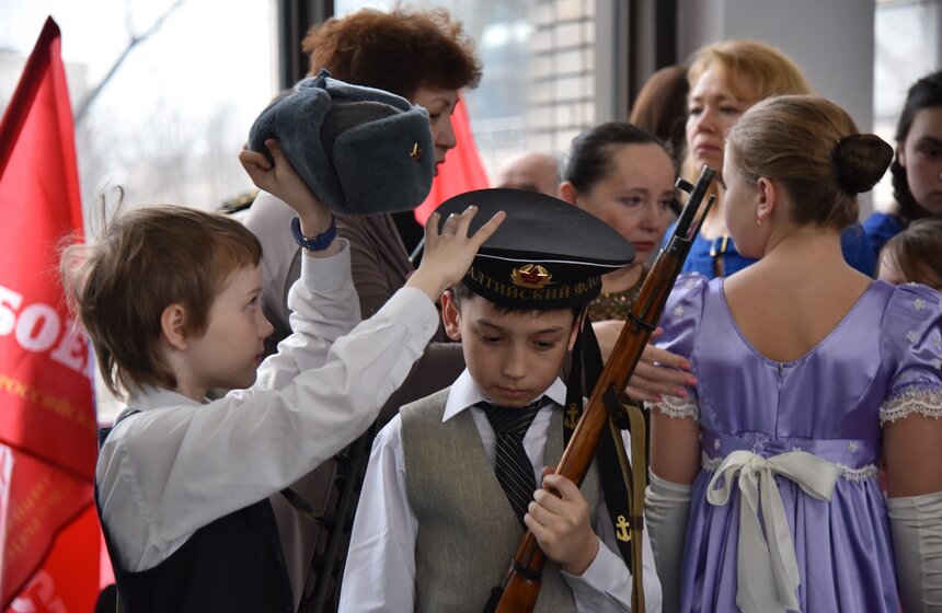 Бал юных моряков прошел в Московском Дворце пионеров 12 фото