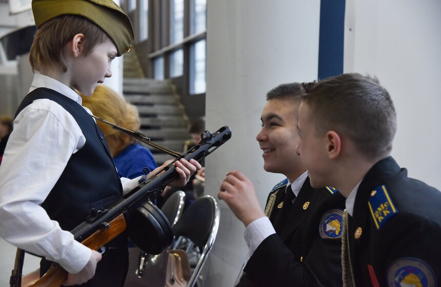 Бал юных моряков прошел в Московском Дворце пионеров 21 фото