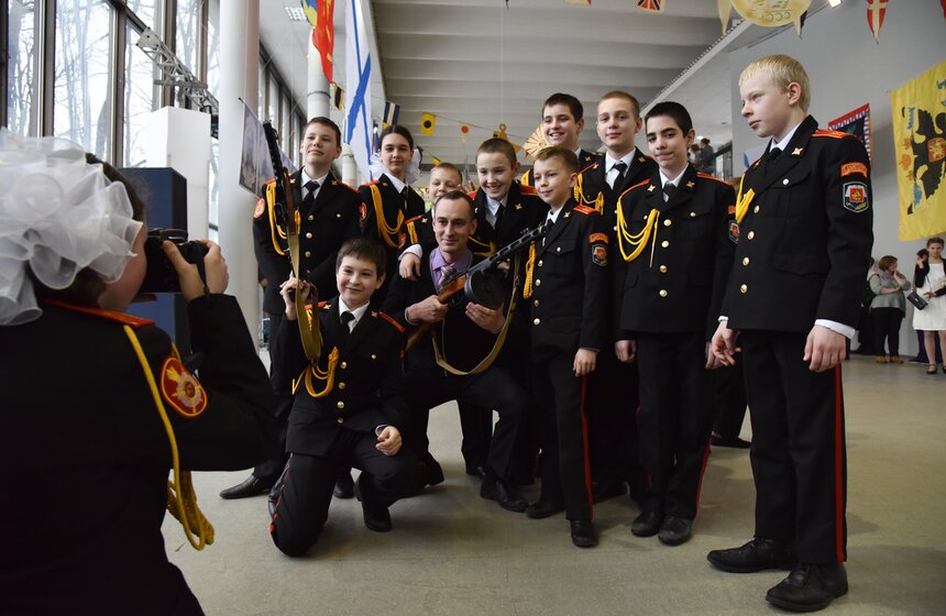 Бал юных моряков прошел в Московском Дворце пионеров 17 фото