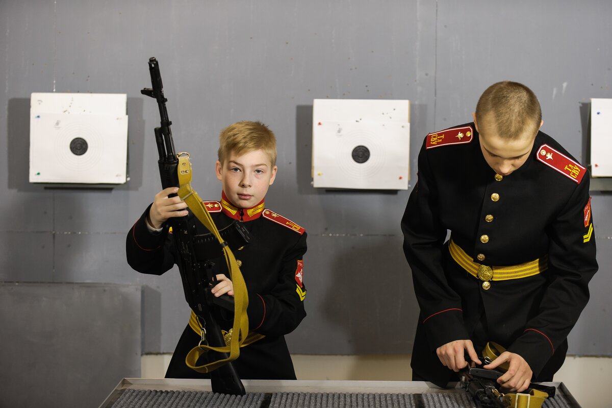 Военные деятели воспитанные в суворовском училище 4