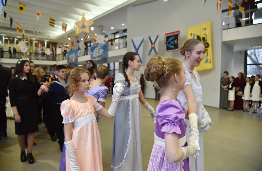 Бал юных моряков прошел в Московском Дворце пионеров 39 фото