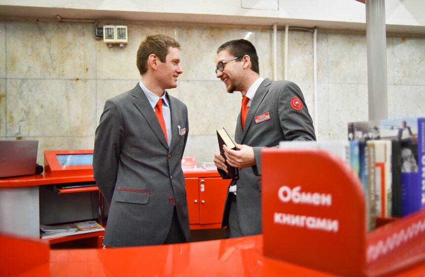 Буккросинг открылся на станции метро "Пушкинская" 3 фото