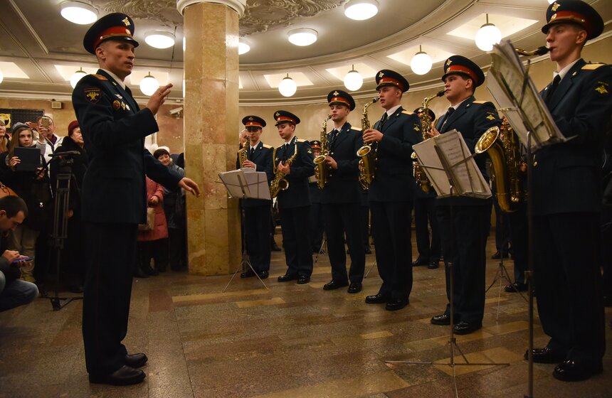 Концерт одного из старейших военных духовых оркестров России 18 фото